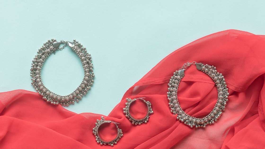 How to Clean Your Delicate Kundan Jewellery
