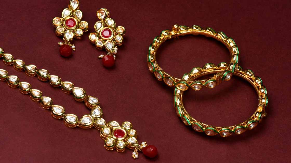 Reasons To Buy Kundan Jewellery
